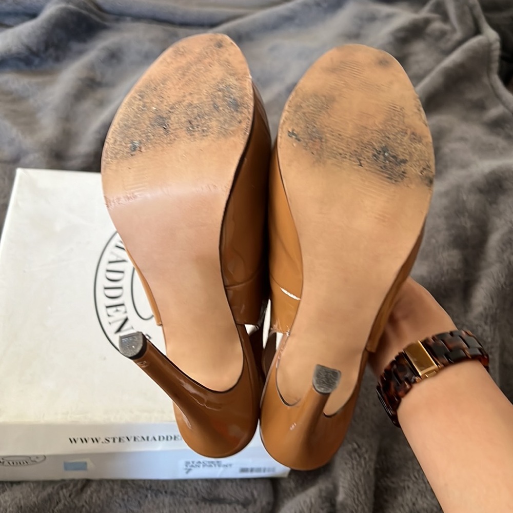 Heels - Picture 5 of 5